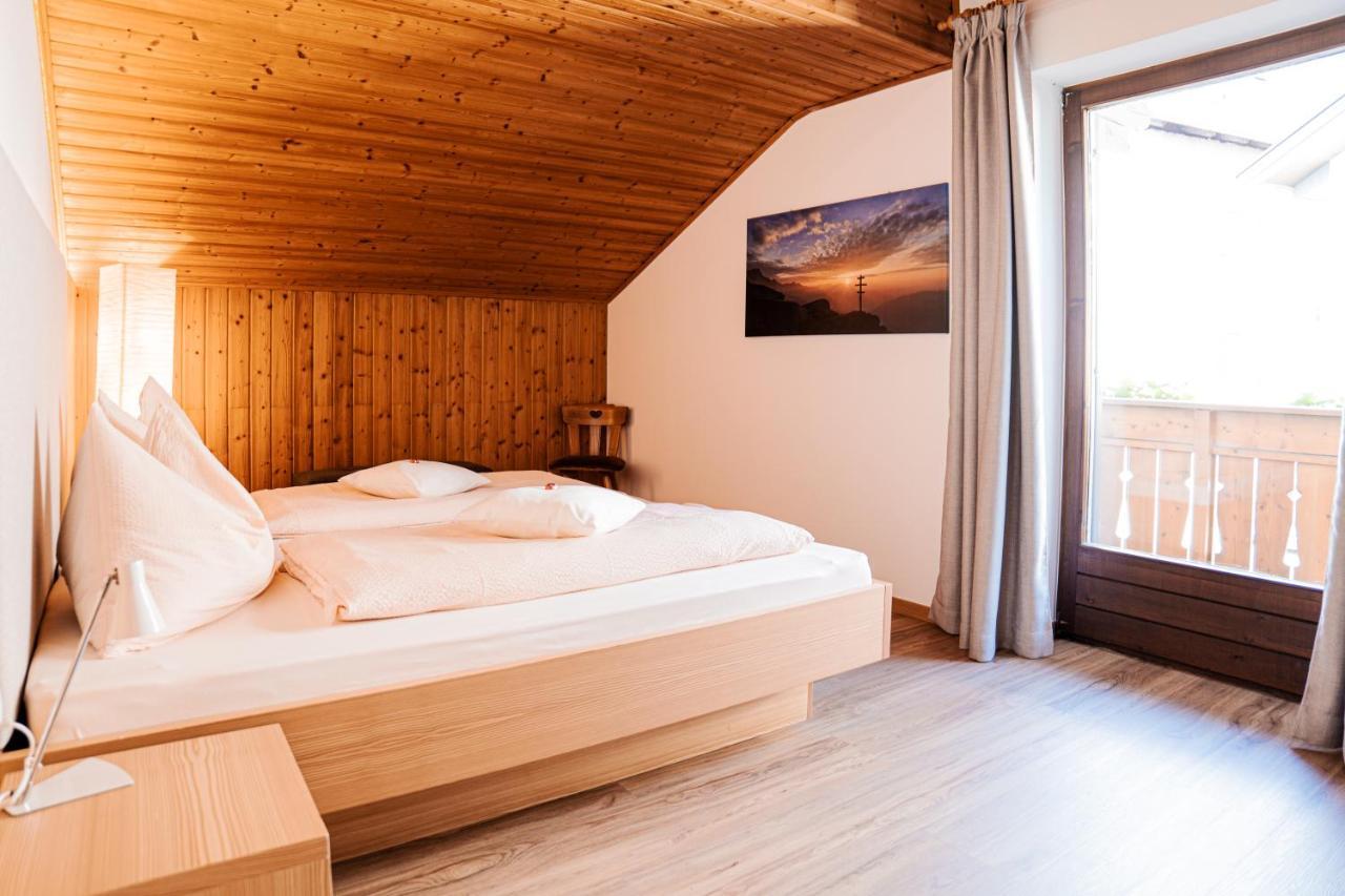 Ferienwohnungen Schweitzer Parcines Exterior foto